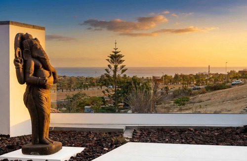 Maspalomas Villa | VillasRoyale Diamante – Luxury Villa with heated pool