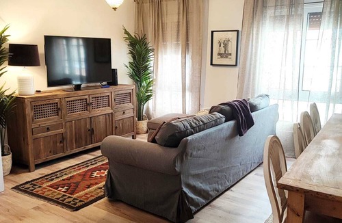 L'Hospitalet de Llobregat Condo | VINTAGE BOUTIQUE APARTMENT NEAR CENTER AND BEACHES