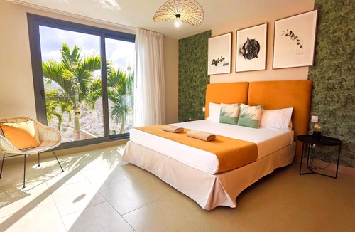 Salobre House | Welcome to this comfortable vacation home with pool for an unforgettable vacation.