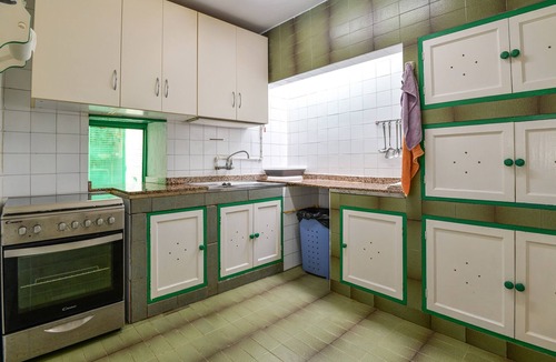 Teguise House | Wonderful Holiday Home “Villa Flores” Directly on the Beach with Sea View