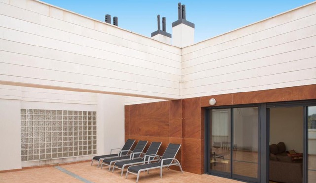 Ático con amplia terraza Nautilus I - VUT-124-AS