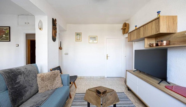 2 Bdr Apt In Cornella 5 Mins Form The Metro