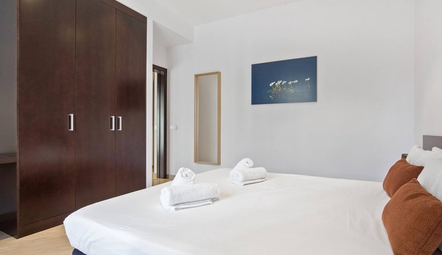 2 bedroom apartment for 3 people
