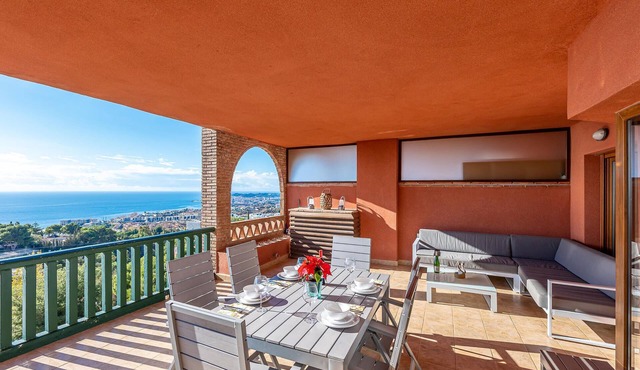 2 bedroom gorgeous apartment in Benalmádena