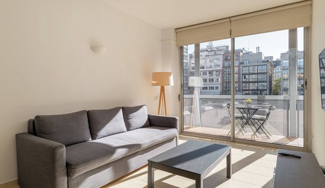 3-Bedrooms Apartment in Central BCN