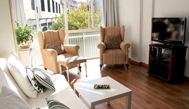 4 Bedrooms NEW!CENTRAL, FULL AIR CO, parking (optional), WIFI, ALL AMENITIES