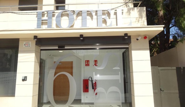 6 Bis HOTEL