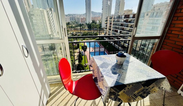 A972 - Cozy studio with pool view and community parking