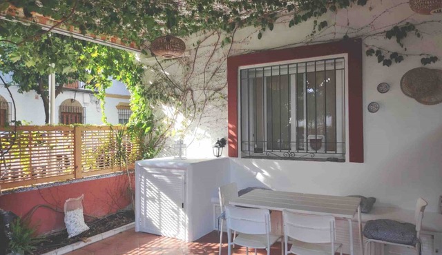 Accessible house in Triana with private patio in Sevilla