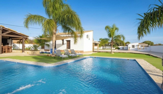 Alazan Chiclana de la Frontera by Ruralidays
