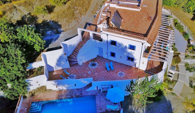 Algarrobo Azul is a wonderful house with a private pool and fantastic views.