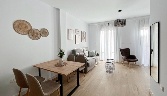 Apartamento de un Dormitorio con Pequeño Patio - Picú Home