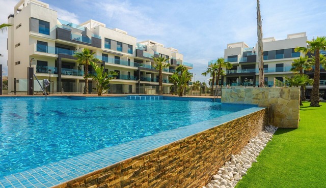 Apartamento Granada (El Raso)