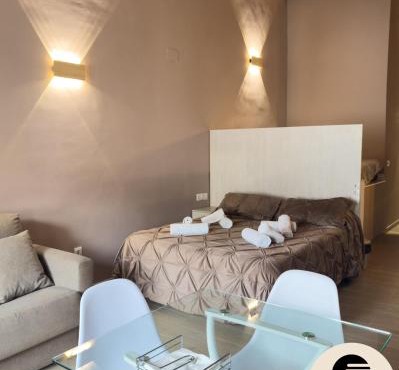 Apartamentos Basílica Santa Eulalia con Parking Gratis in Mérida