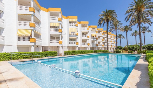Apartment 'A46 Vistas al mar desde la terraza' close to the Beach with Shared Pool & Wi-Fi
