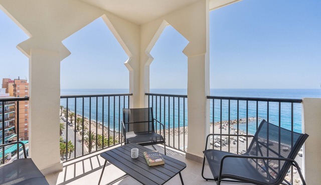Apartment 'Cielo Y Mar' with Sea View, Private Terrace and Wi-Fi