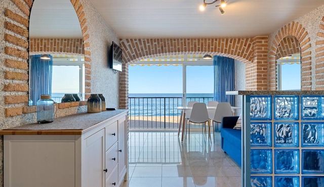 Apartment facing the sea on the Costa Brava
