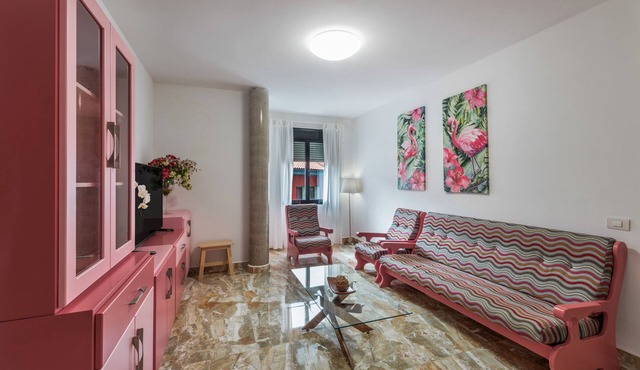 Apartment 'Lujan 6f Entre Sueños Y Realidad' with Sea View, Wi-Fi and Air Conditioning