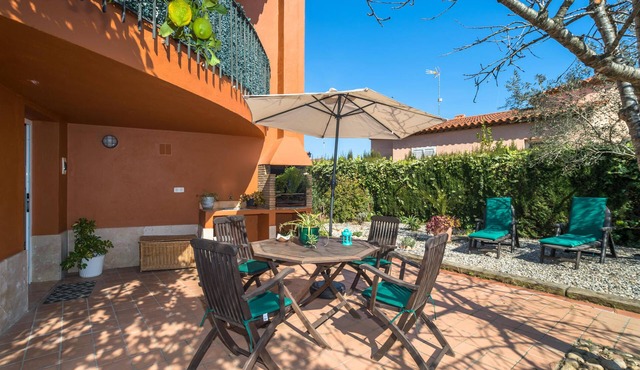 Apartment with nice terrace and barbecue, in Begur in Begur