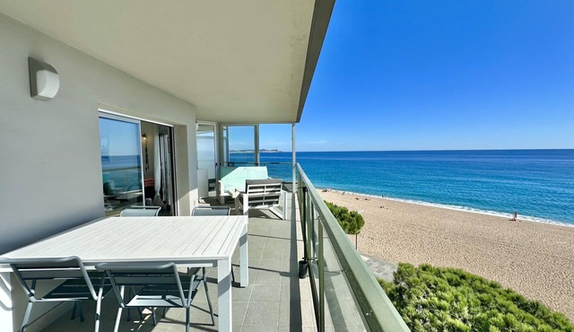 Appartment Blue Fanals apartment on the seafront with panoramic view