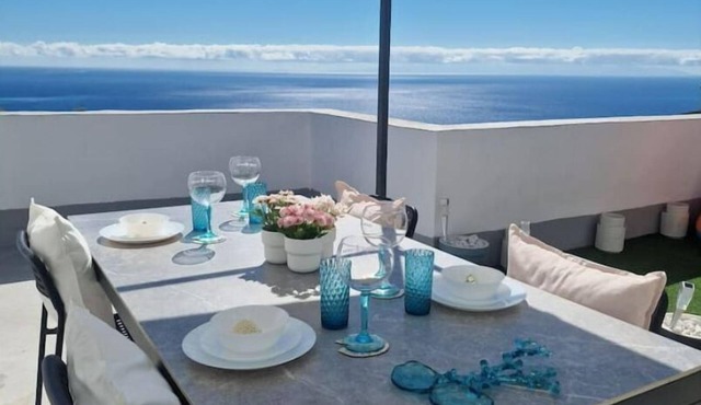 Ático Micaela-Terrace and sea views