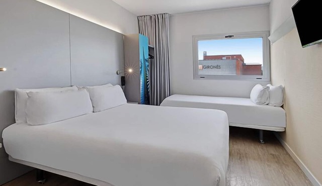B&B Hotel Girona 2