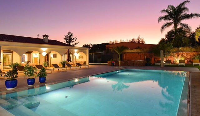 Beautiful private villa for 10 guests with private pool, WIFI, A/C, TV and patio
