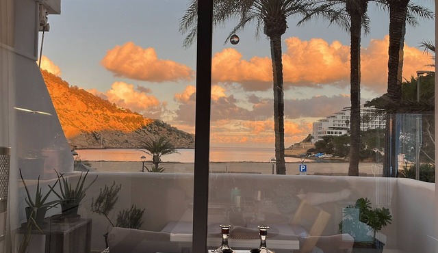 Beautiful Relaxing Tiny Beach Home in Ibiza’s Cala Llonga Beach