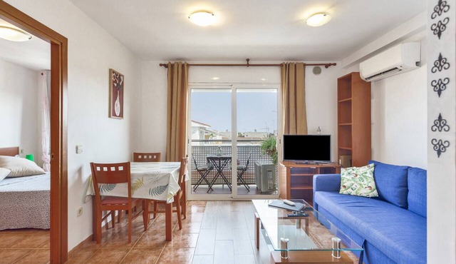 Berni's House Palafolls Apartment with Sea Views, Private Terrace and Air Conditioning