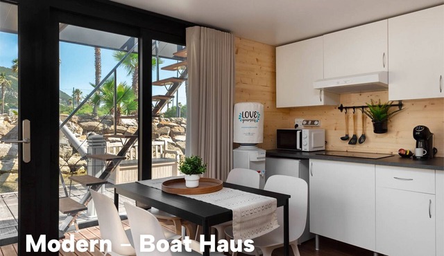Boat Haus Mediterranean Experience Alcaidesa La Linea