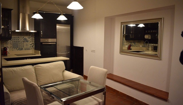 Bodeguetas 1 bedroom with patio pets welcome