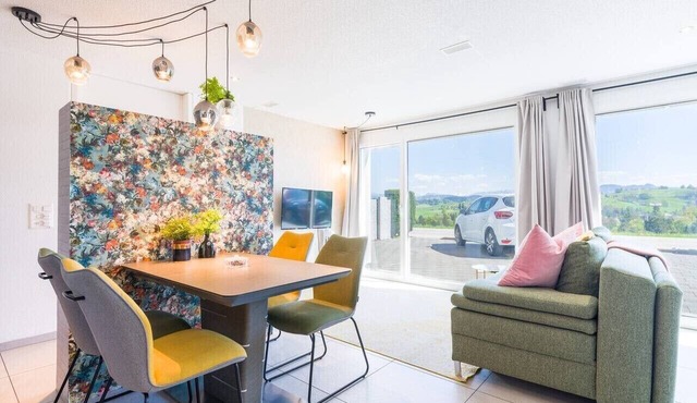 Bright & Modern Loft - View, Parking, Fully Equipped in Ufhusen