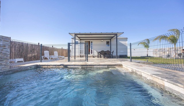 Bungalow 'Tranquilo Cerca De Roche' with Private Pool, Wi-Fi and Air Conditioning