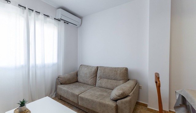 Callejón del Pozo 5: Affordable Stay near Puy du Fou, Gálvez