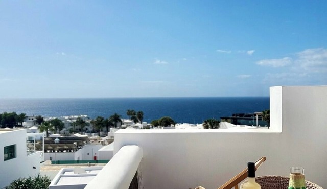 Canaryislandshost l Dalia