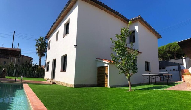 CASA CENTRO DEL PUEBLO CON PISCINA PRIVADA