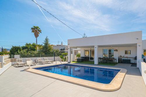Casa Feliz Family Villa