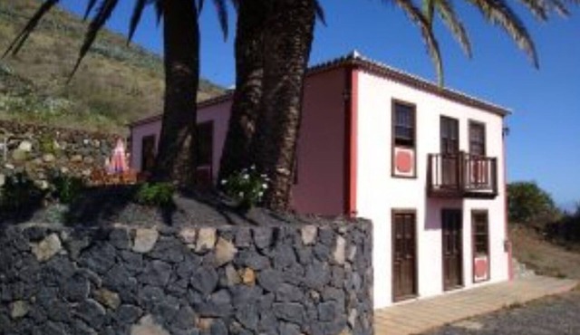 Casa Rural Las Embelgas con Piscina y Aparcamiento
