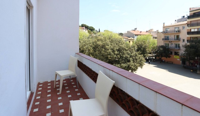 Central Apartment with Private Balcony