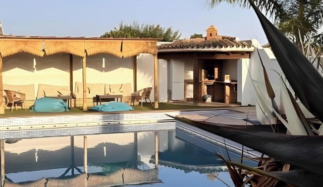 Chalet "Casa Juan Arias" Close to the Sea with Pool, A/C, Wi-Fi, Garden & Terrace