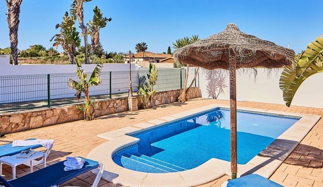 Chalet El Cancelín Conil de la Frontera by Ruralidays