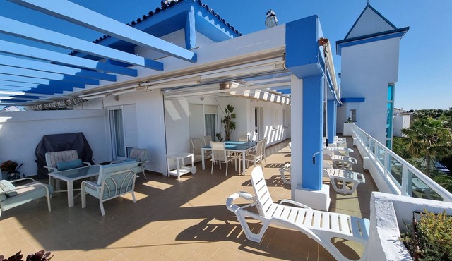 Costa Ballena Penthouse with bbq and WIFI