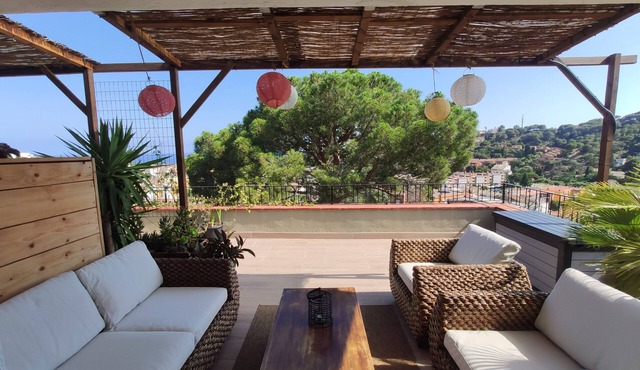 Cozy Place With a big Private Roof Terrace and Spectacular Views