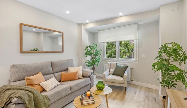 Descubre la Magia de Granada en este apartamento