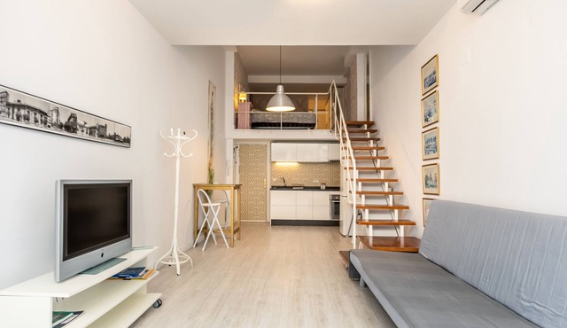 DUPLEX CENTER - PARKING