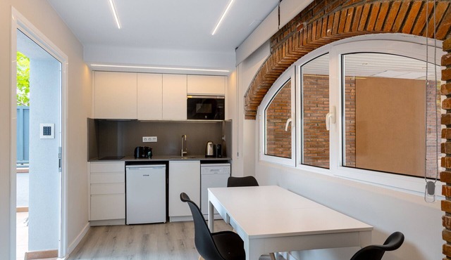 Els Vents - Aparthotel with Swimming Pool