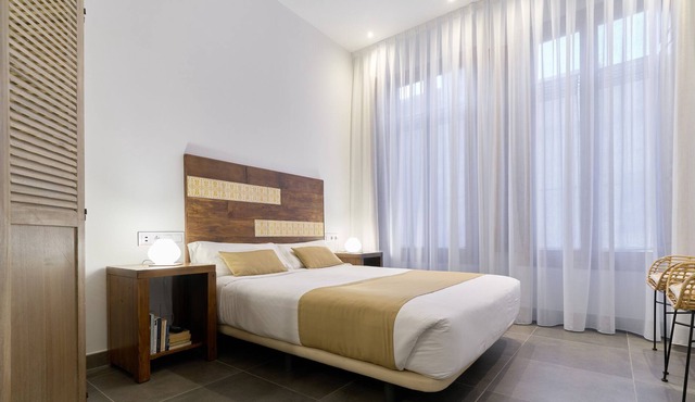 Enjoy the freshness of the sea and Mediterranean plants