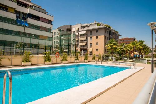 EnjoyGranada LUJO Piscina y Parking
