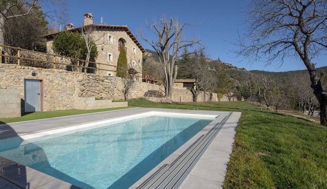 Masía El Pinatell, rural house in an idyllic location.