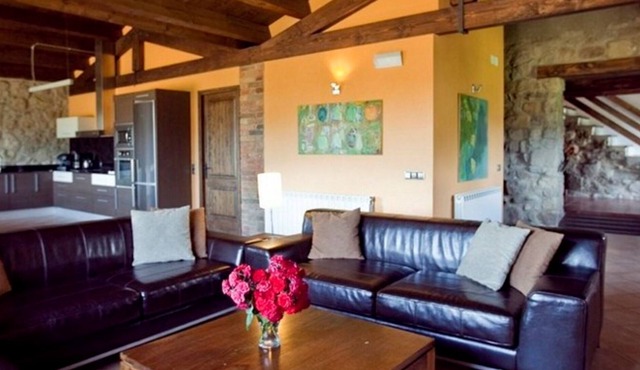 Fantastic Casamira rural house